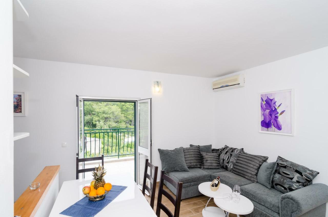 Accomodation Stermasi Maranovici ภายนอก รูปภาพ